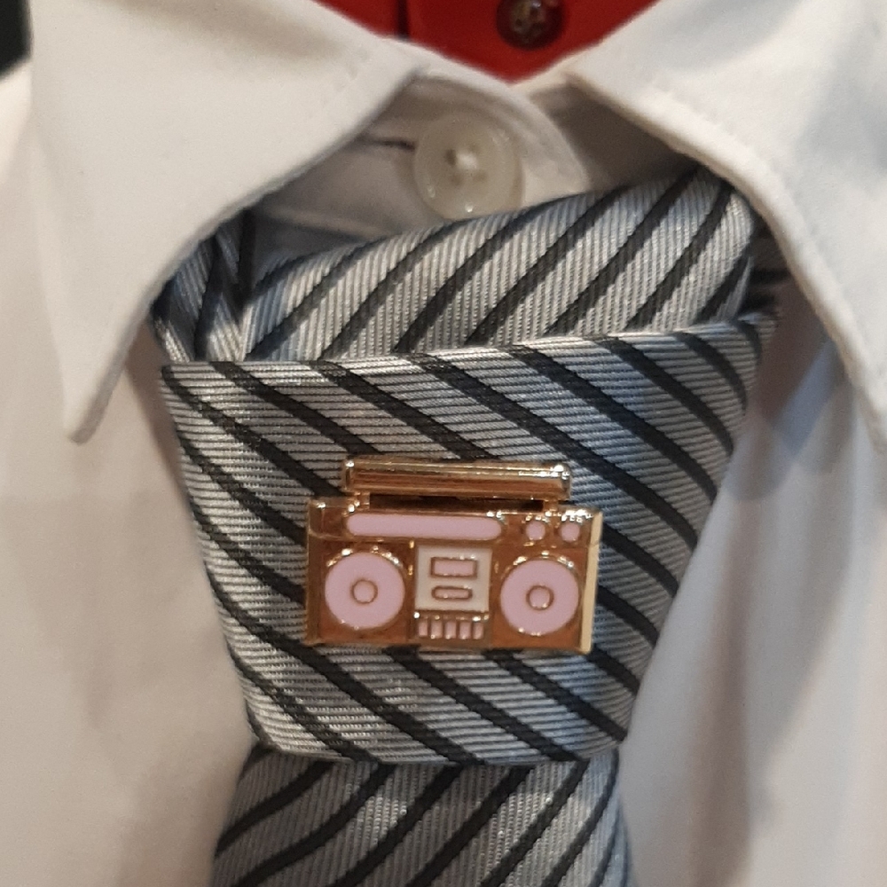 New condition women tie